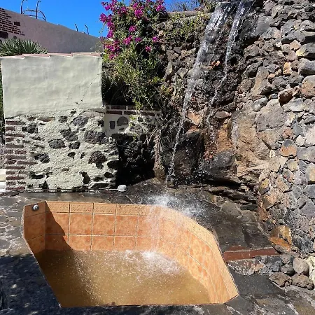 Antigua Escuela Dom wakacyjny *